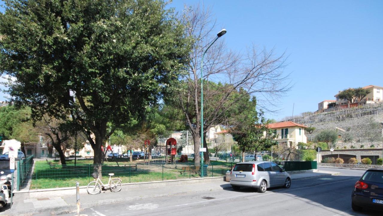 פינאלה ליגורה Appartamenti Con Giardino E Posto Auto Per Famiglie מראה חיצוני תמונה