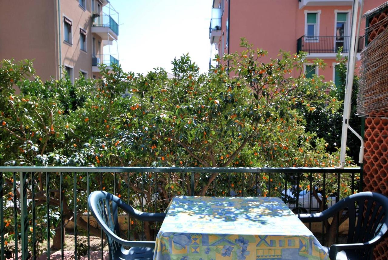 פינאלה ליגורה Appartamenti Con Giardino E Posto Auto Per Famiglie מראה חיצוני תמונה